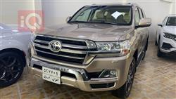 تۆیۆتا لاند کروزەر